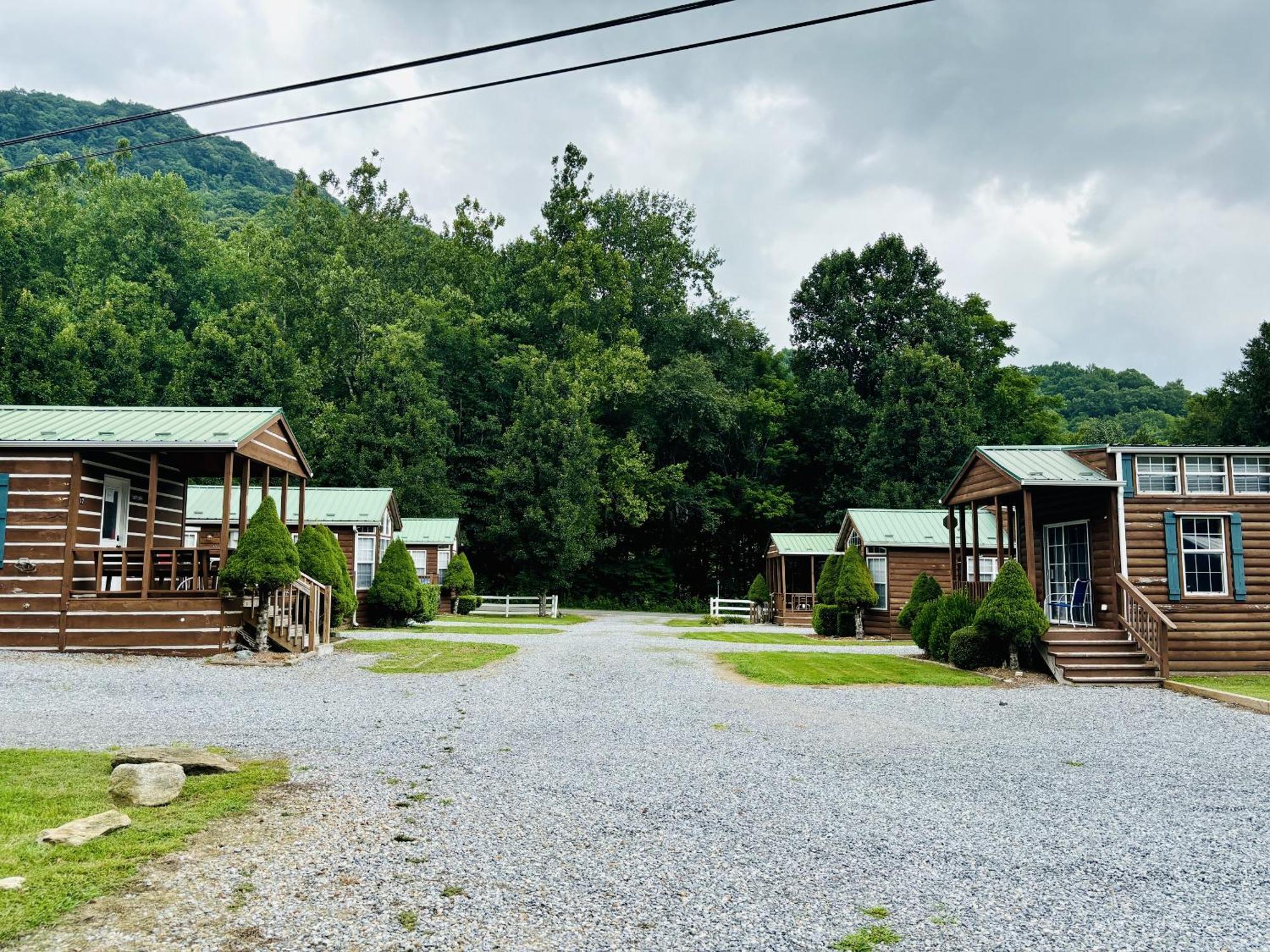Maggie Valley Cabin Rentals Bilik gambar
